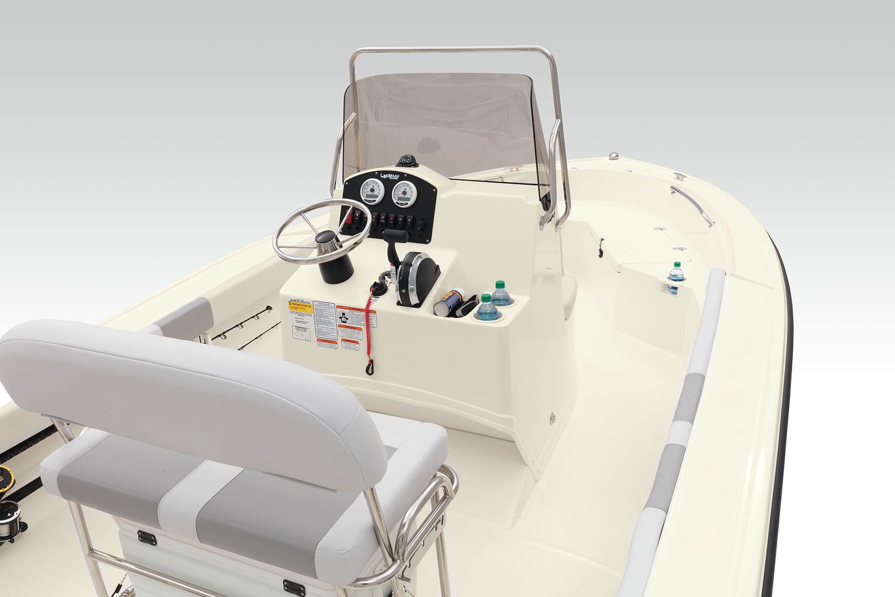 184 CC MAKO Offshore Center Console Boat