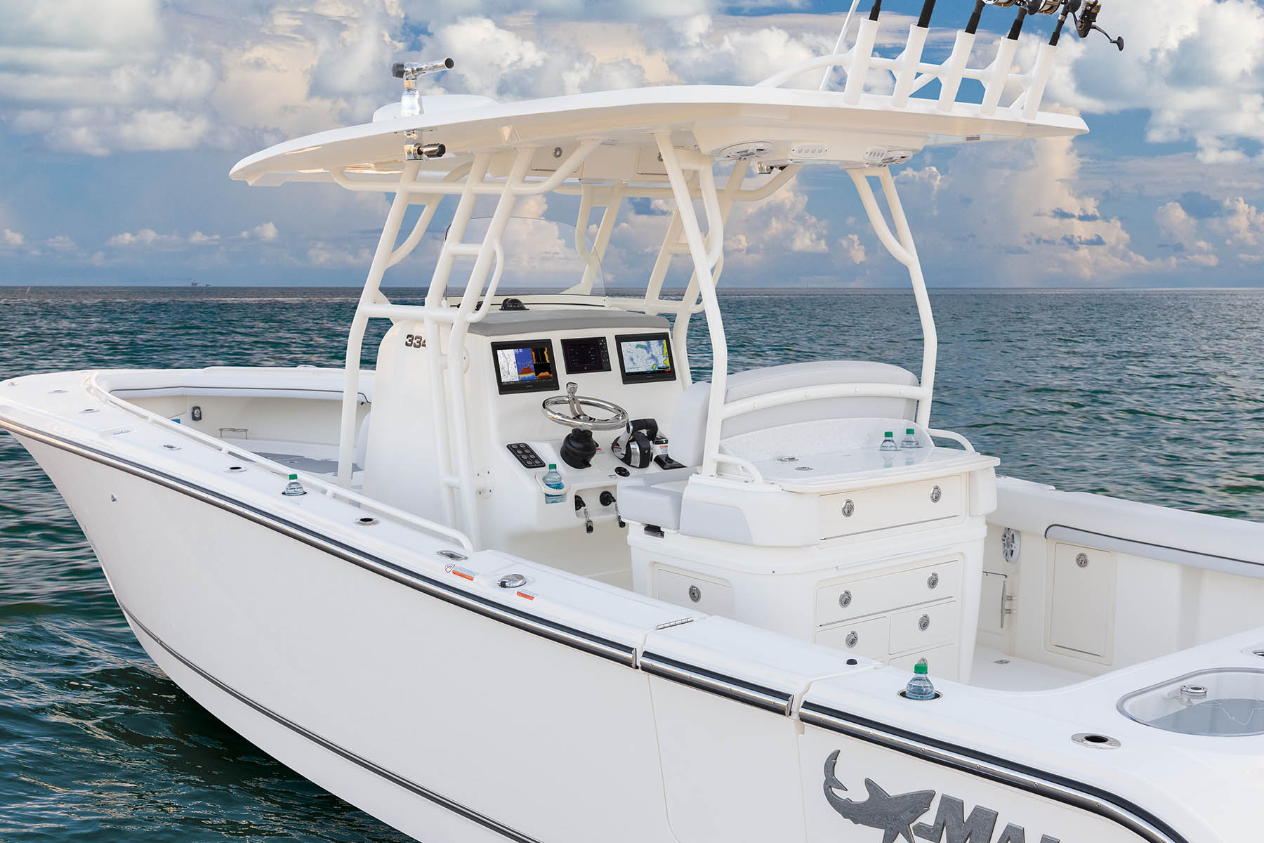 334 CC MAKO Offshore Center Console Boat